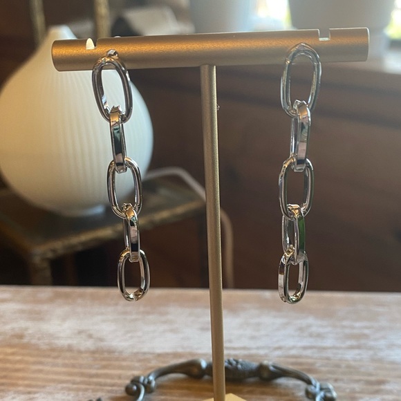 Jewelry - Silver Color Chain Link Earrings